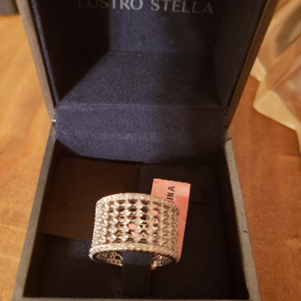 Exquisite White Sapphires Eternity Bank
